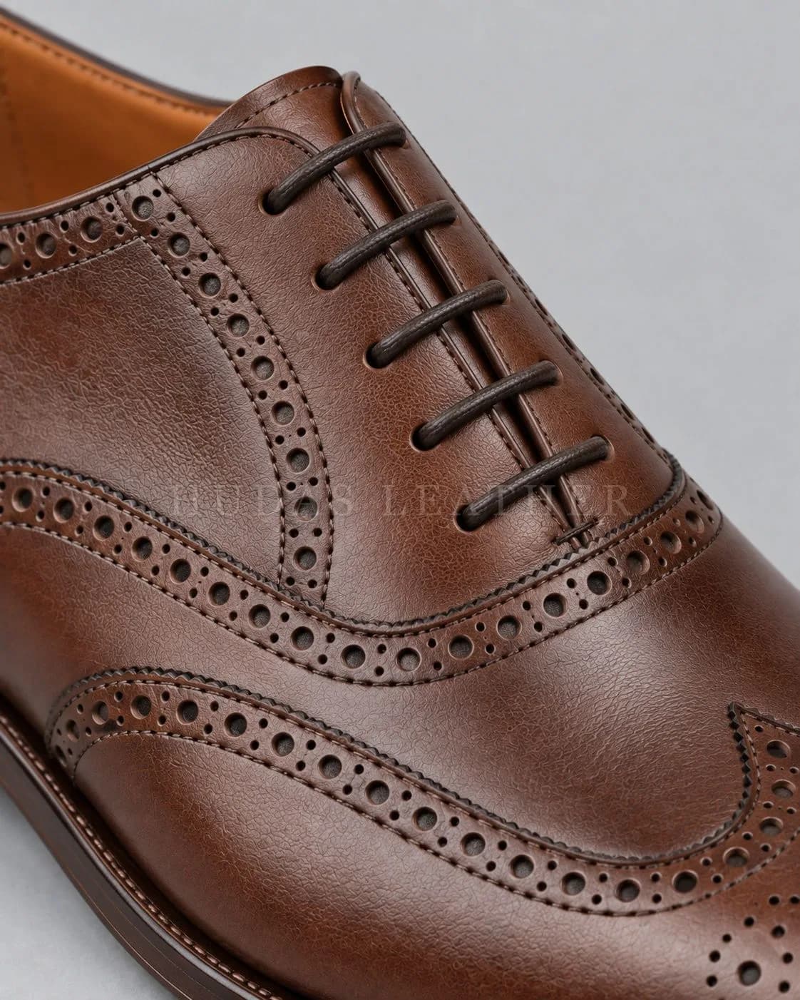 Wingtip Oxford in Full-Grain Polished Cowhide, Dark Walnut, view 4